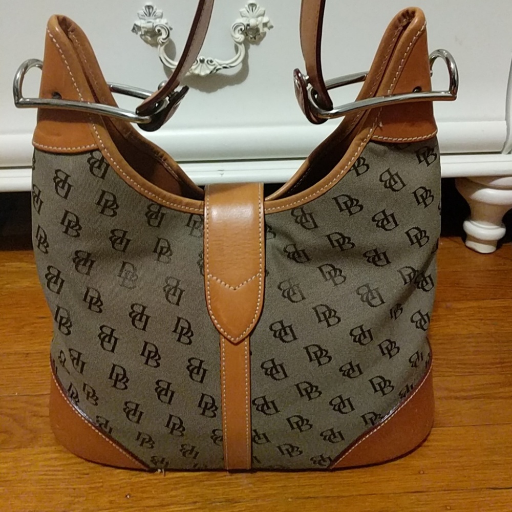 Dooney & Burke handbag - Picture 2 of 3